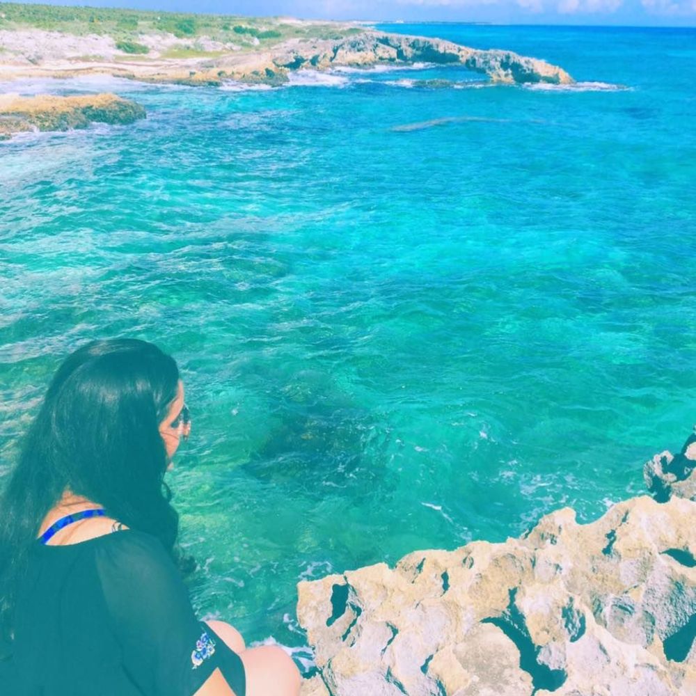 Meet your Posher, Shirley